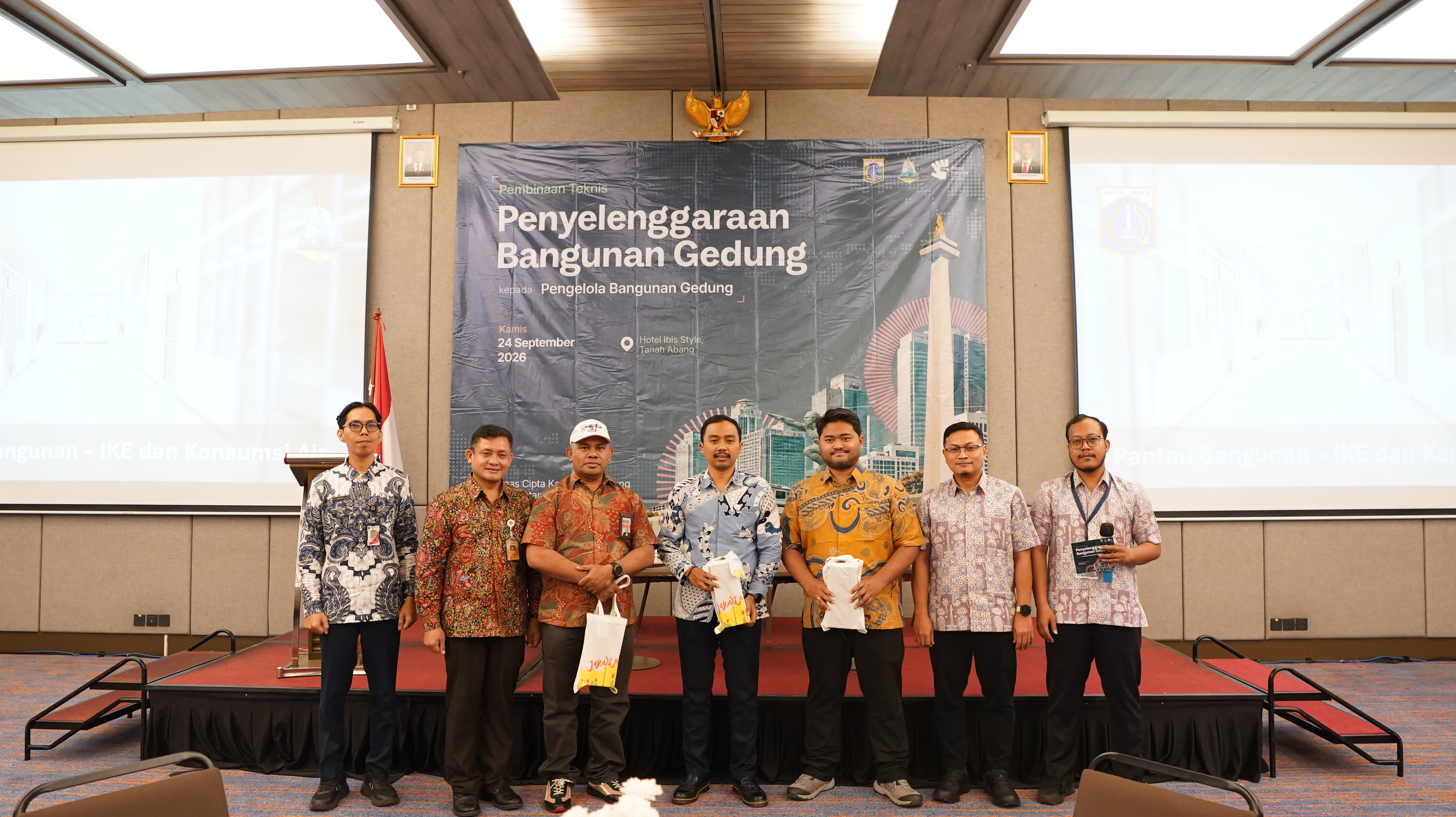 Foto galeri Pembinaan Teknis Penyelenggaraan Bangunan Gedung Kepada Pengelola Bangunan Gedung 4