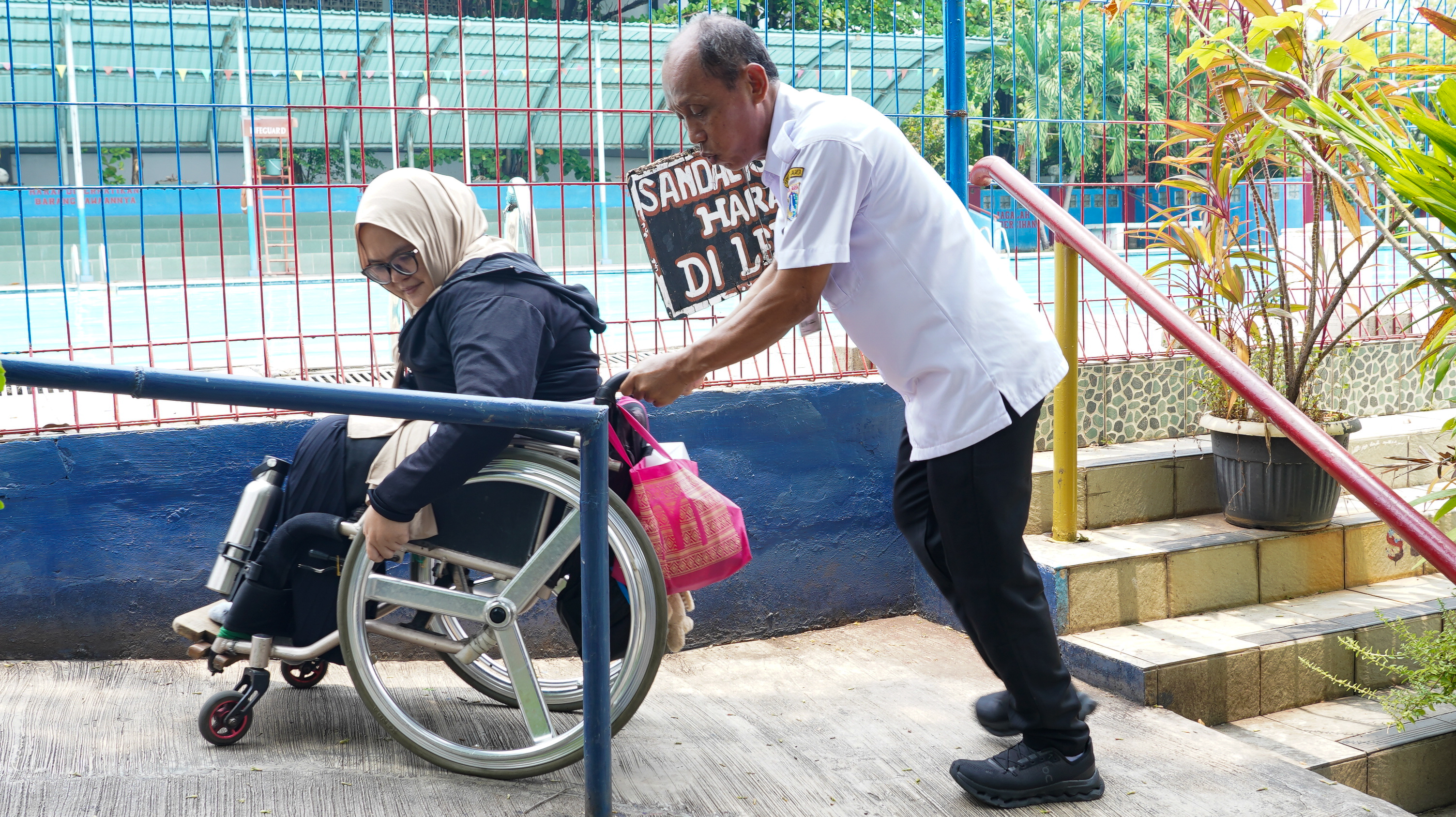 Foto galeri Pemantauan dan Evaluasi Penyediaan Aksesibilitas Bagi Penyandang Disabilitas pada Fasilitas Olahraga Milik Pemerintah Provinsi DKI Jakarta 1