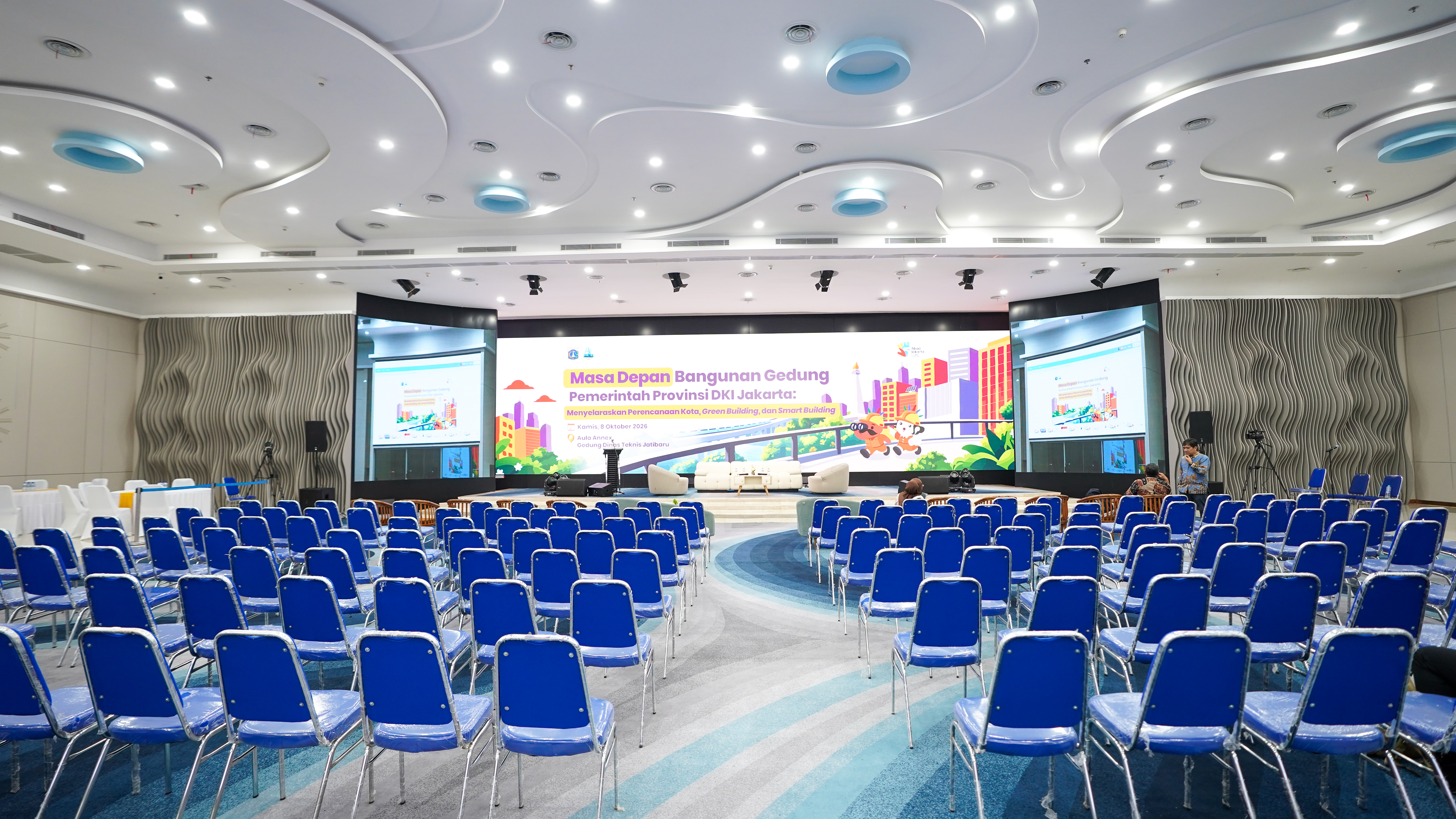 Foto galeri Diskusi Tematik “Masa Depan Bangunan Gedung Pemerintah Provinsi DKI Jakarta: Menyelaraskan Perencanaan Kota, Green Building, dan Smart Building 17