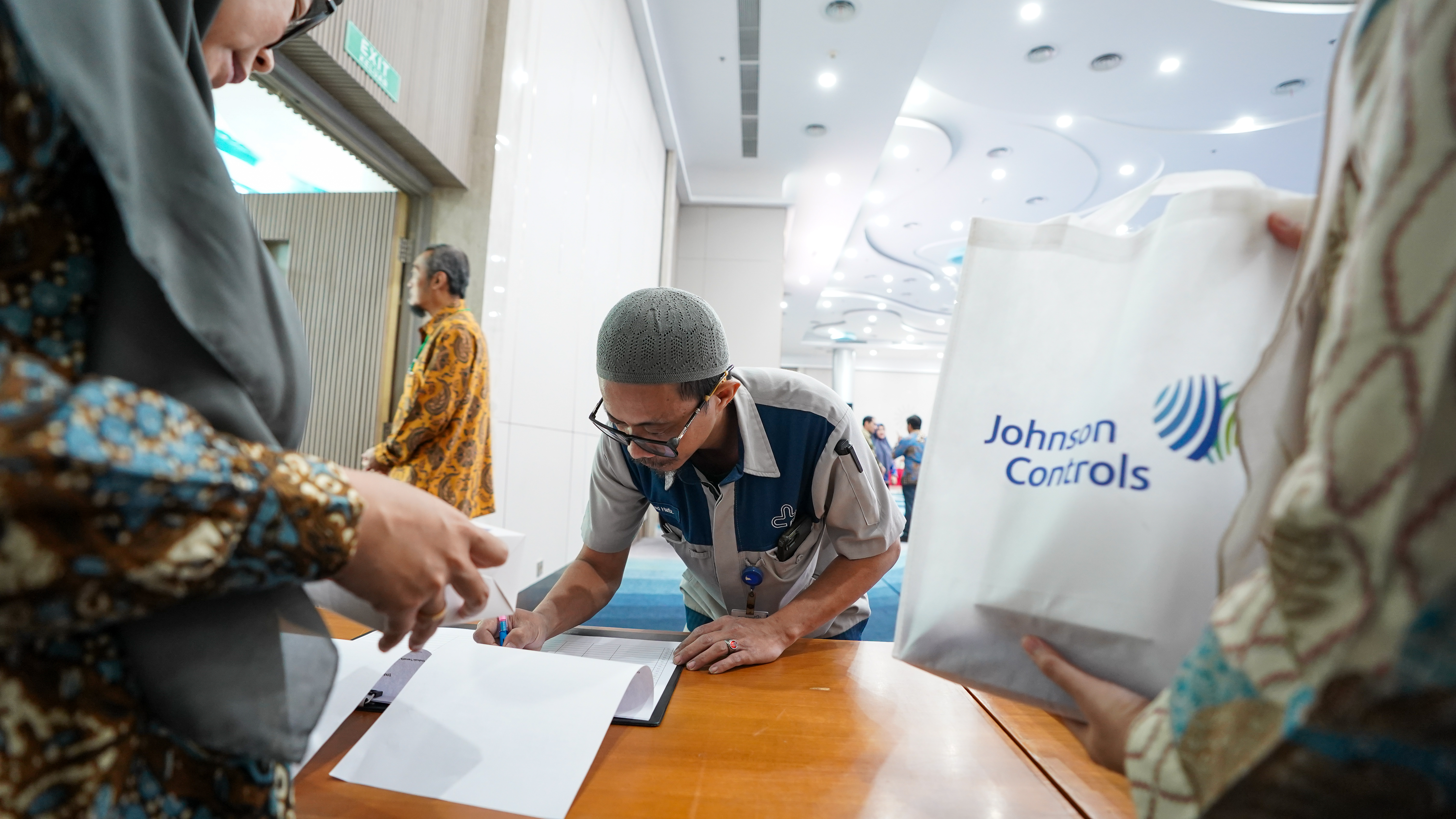 Foto galeri Diskusi Tematik “Masa Depan Bangunan Gedung Pemerintah Provinsi DKI Jakarta: Menyelaraskan Perencanaan Kota, Green Building, dan Smart Building 12
