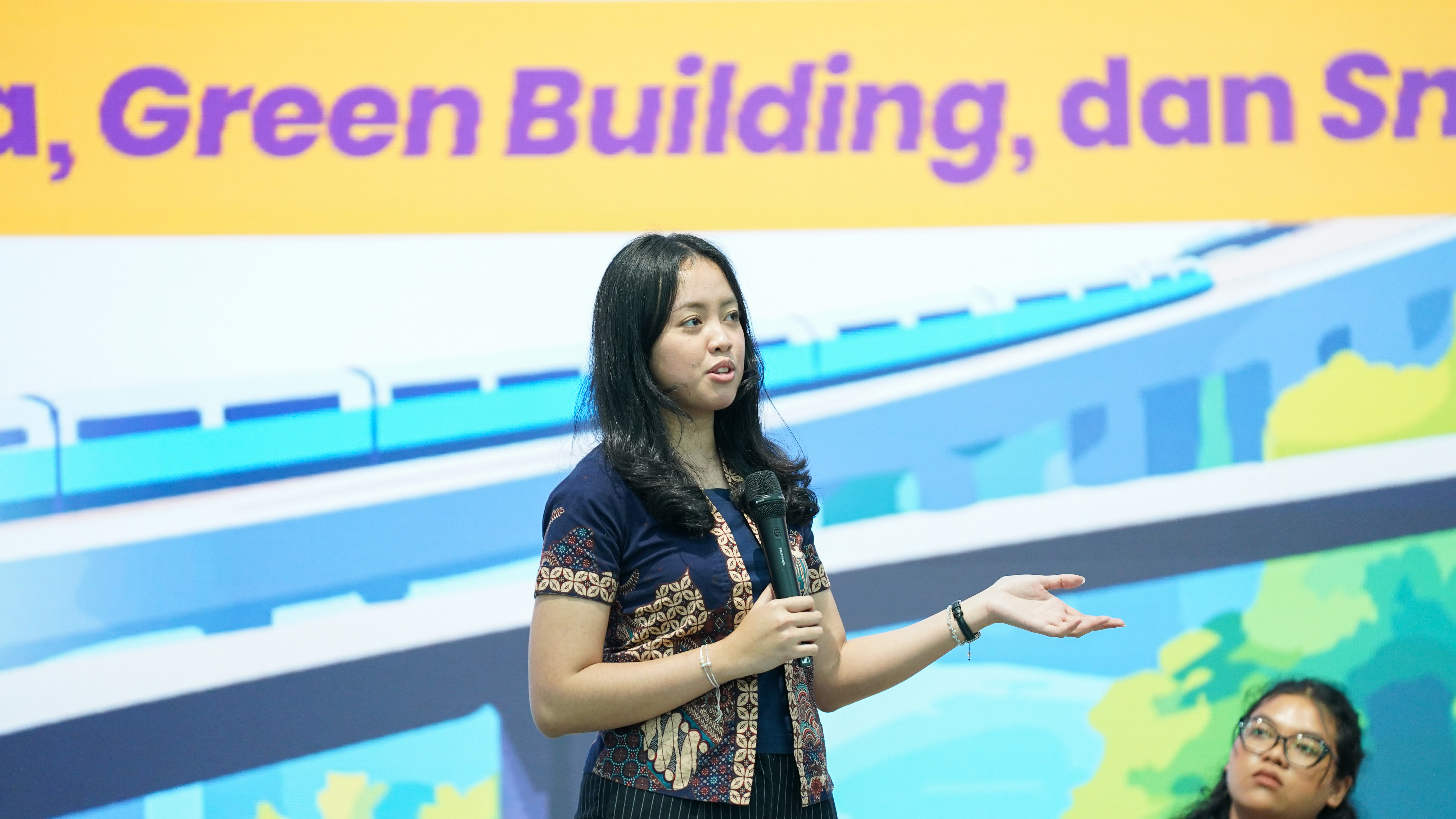 Foto galeri Diskusi Tematik “Masa Depan Bangunan Gedung Pemerintah Provinsi DKI Jakarta: Menyelaraskan Perencanaan Kota, Green Building, dan Smart Building 5