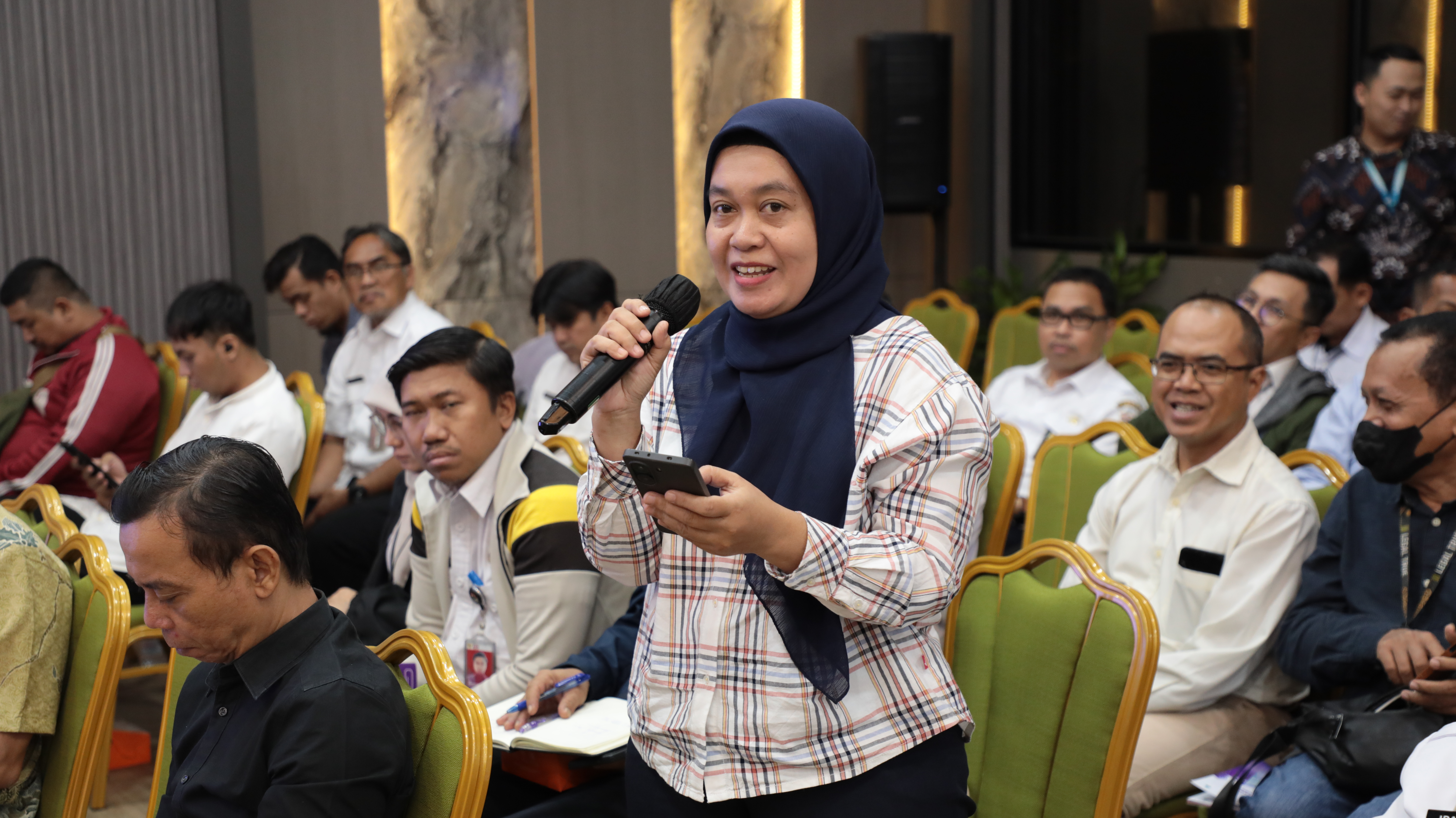 Foto album Sosialisasi Penyelenggaraan Bangunan Gedung Mewujudkan Bangunan Gedung yang Aman, Tertib dan Andal Untuk Jakarta Selatan Menuju Kota Global