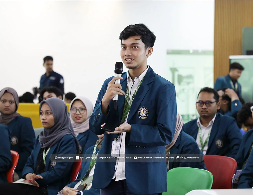 Kunjungan Universitas Diponegoro ke Dinas Cipta Karya, Tata Ruang dan Pertanahan Provinsi DKI Jakarta: Peningkatan Perspektif Mahasiswa Tentang Perencanaan Tata Ruang Kota
