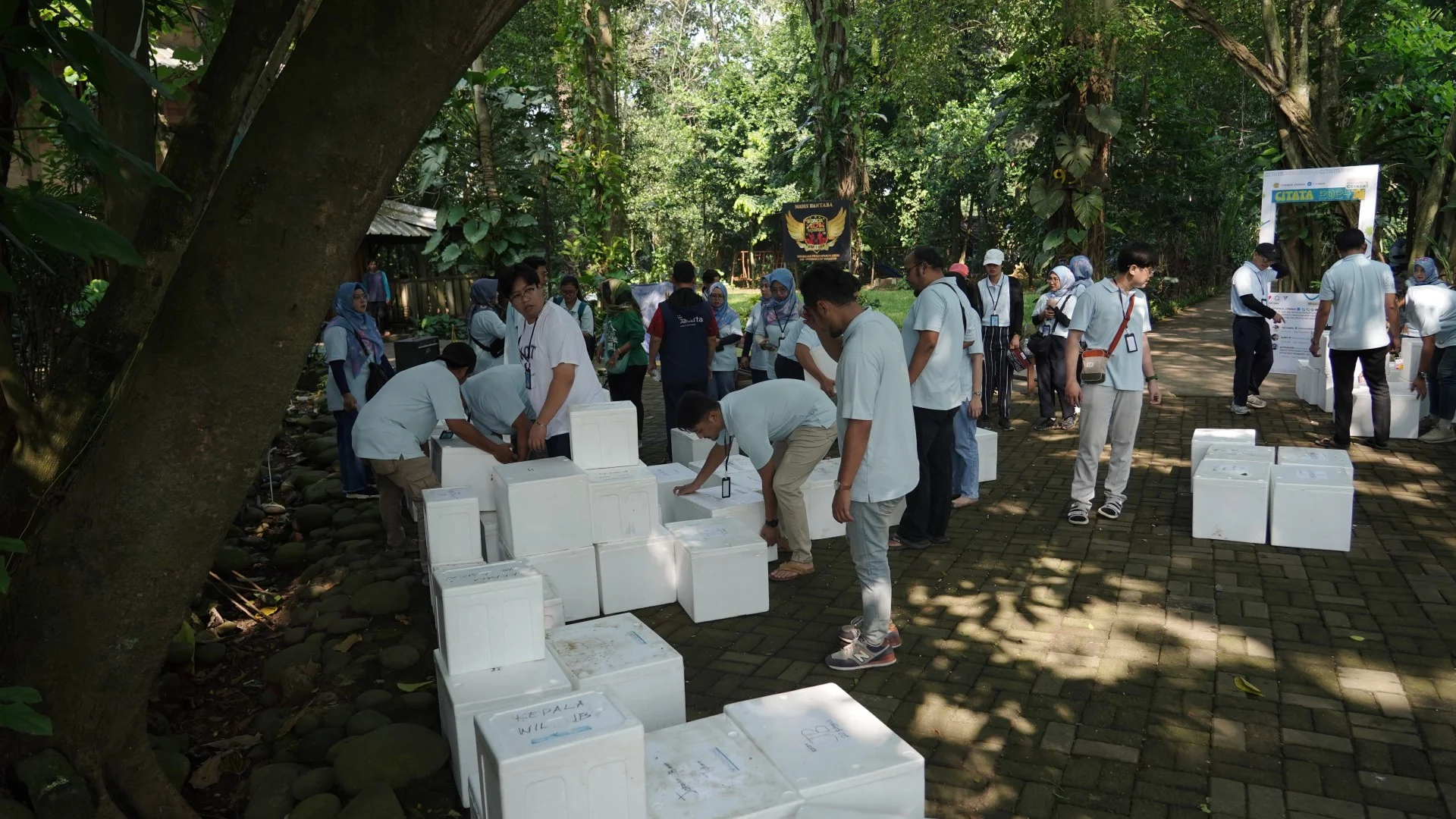 Foto galeri Idul Adha 1445 H Dinas Cipta Karya, Tata Ruang dan Pertanahan Provinsi DKI Jakarta (18 - 19 Juni 2024) 12
