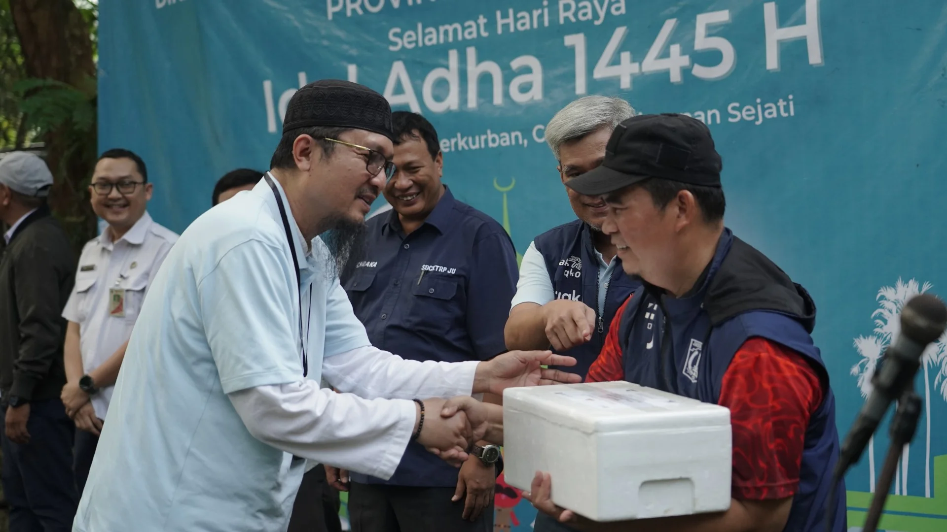 Foto galeri Idul Adha 1445 H Dinas Cipta Karya, Tata Ruang dan Pertanahan Provinsi DKI Jakarta (18 - 19 Juni 2024) 8