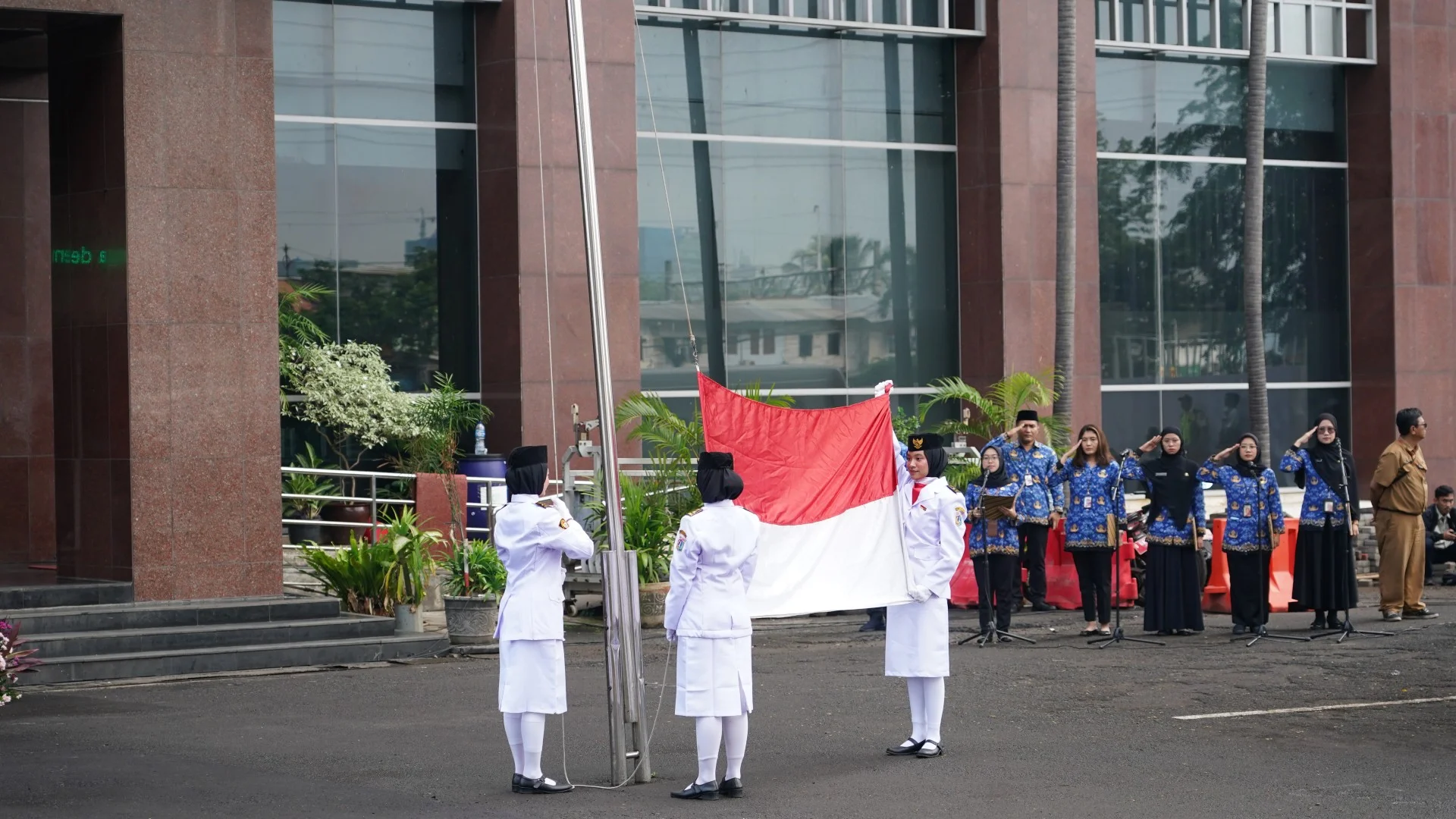 Foto galeri Upacara Hari Ibu 10