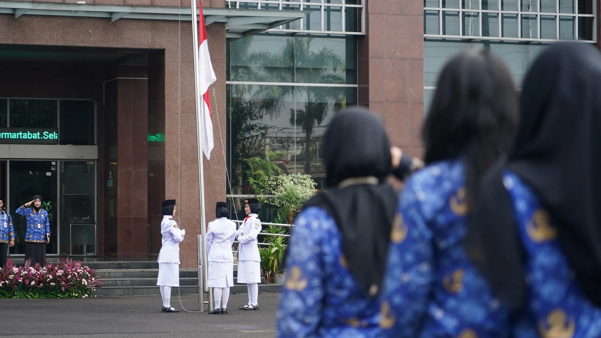 Foto galeri Upacara Hari Ibu 8