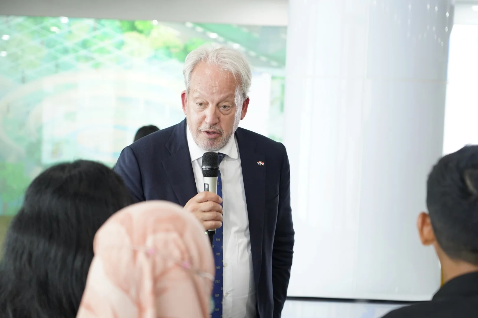 Foto galeri Kunjungan Municipality of Rotterdam 3