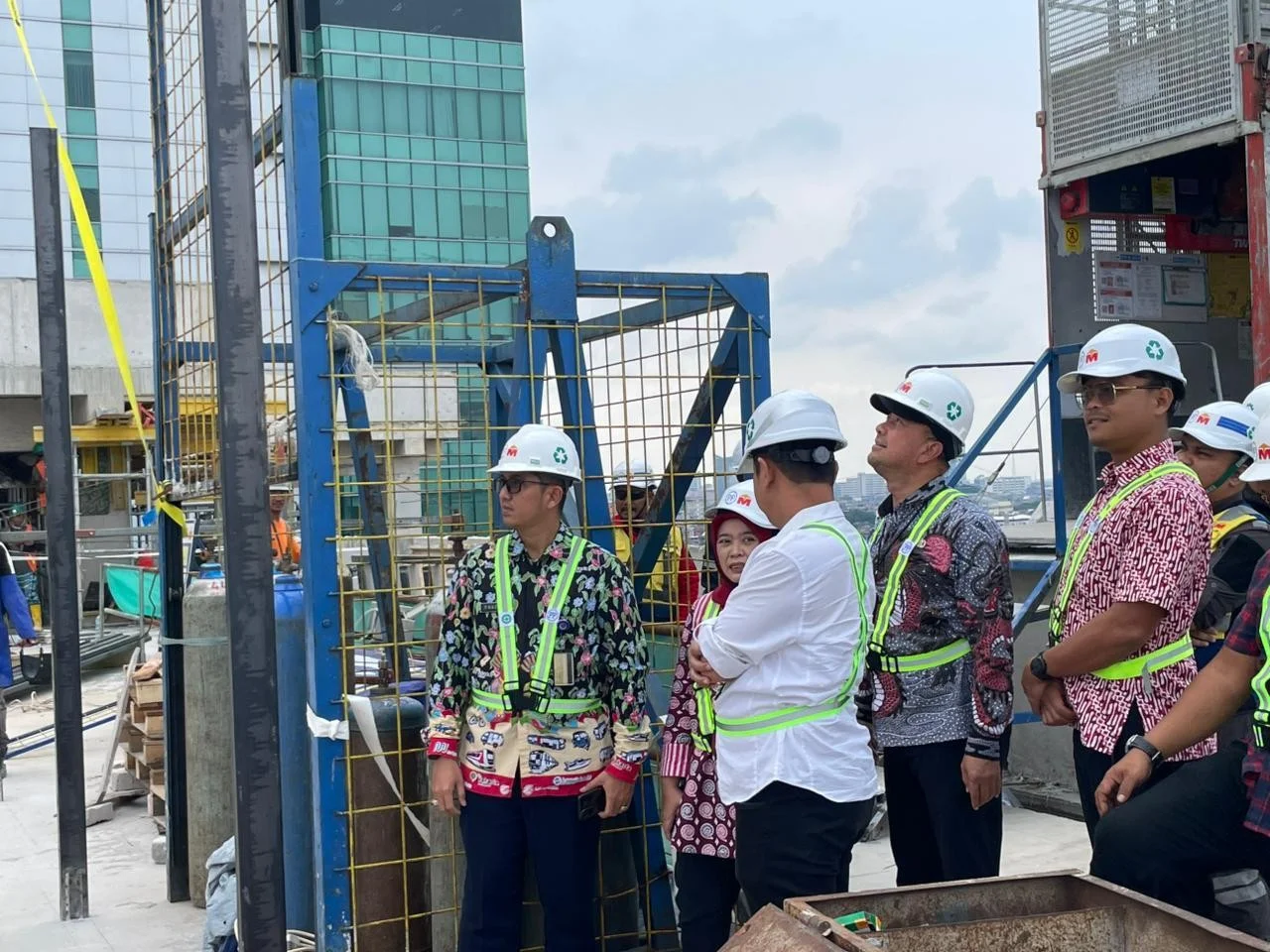Foto galeri Peninjauan Lapangan Gedung Parkir Komplek Dinas Teknis Jatibaru 2