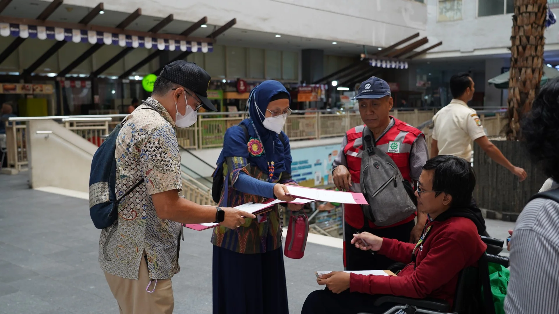 Foto galeri Peninjauan Lapangan Bangunan Gedung Pemerintahan Daerah Ramah Disabilitas Pasar Mayestik 6