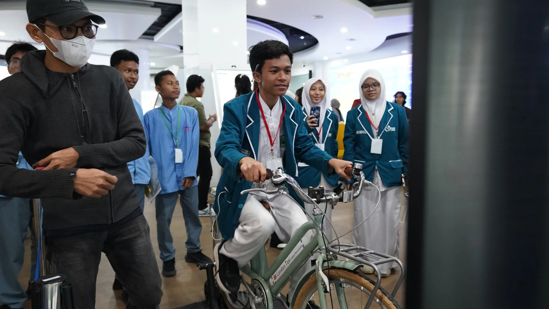 Foto galeri Kunjungan Mahasiswa UNTAR Ke Studio Jakarta Satu dalam Rangka URBANITION 4