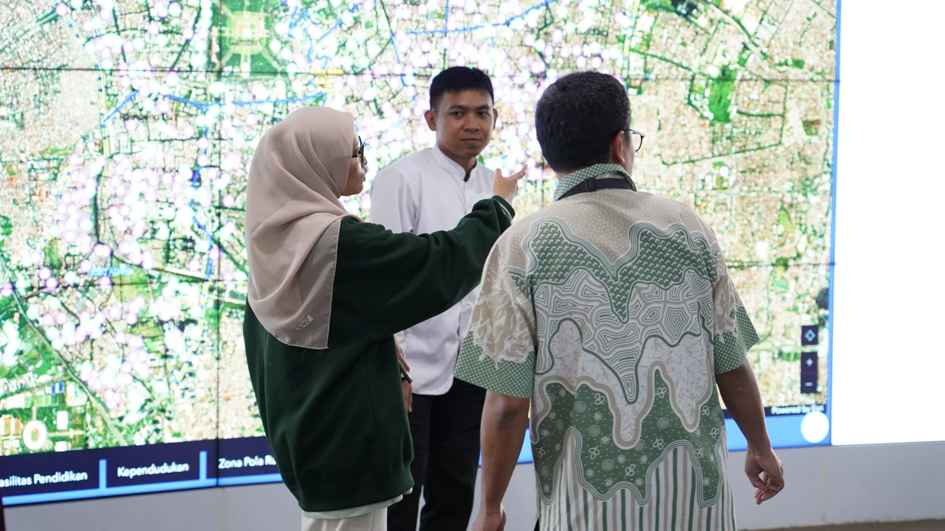Foto album Kunjungan Dinas Pekerjaan Umum dan Penataan Ruang Kalimantan Selatan