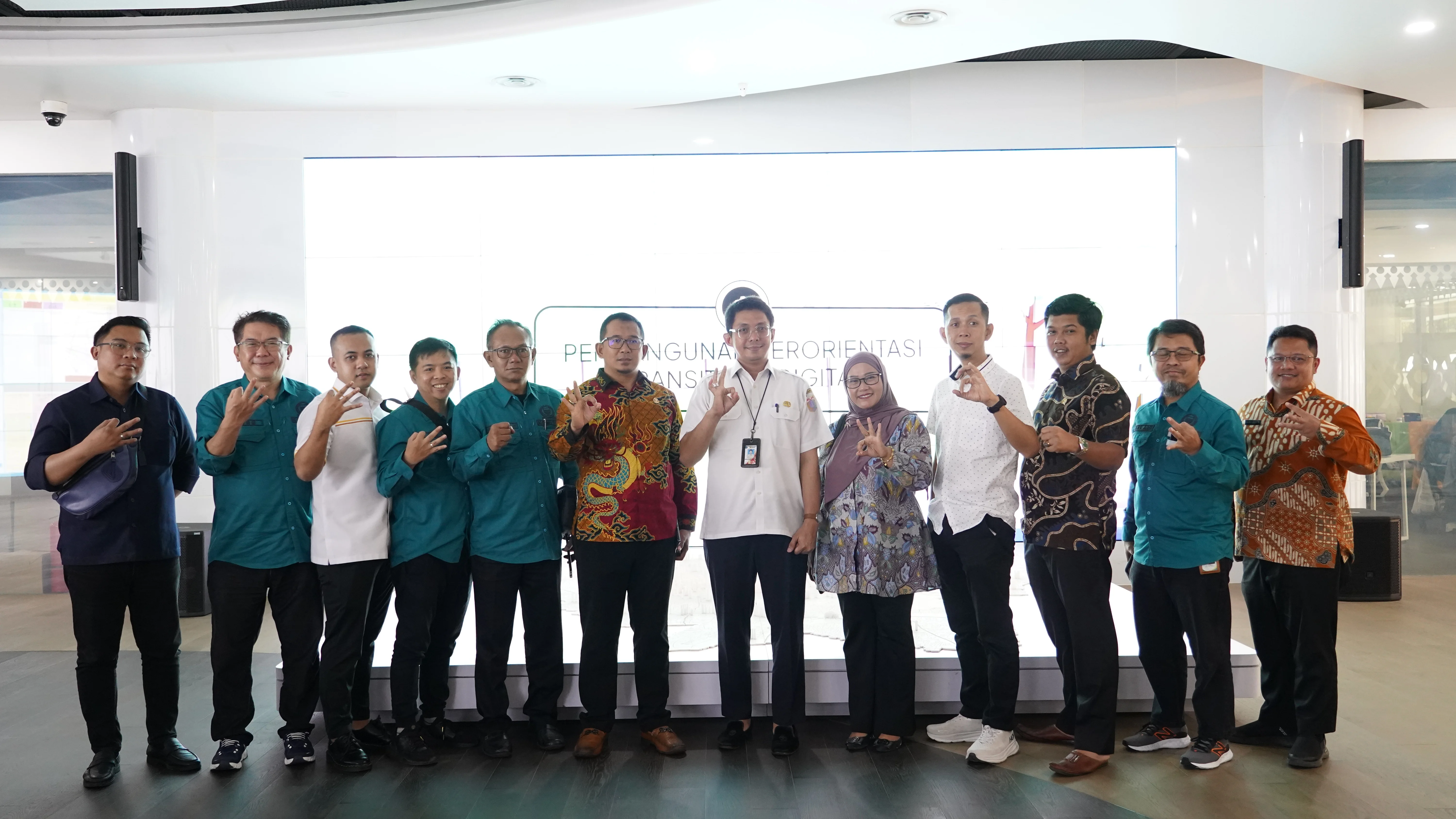 Foto album Kunjungan Dewan Perwakilan Rakyat Daerah Kota Bandung